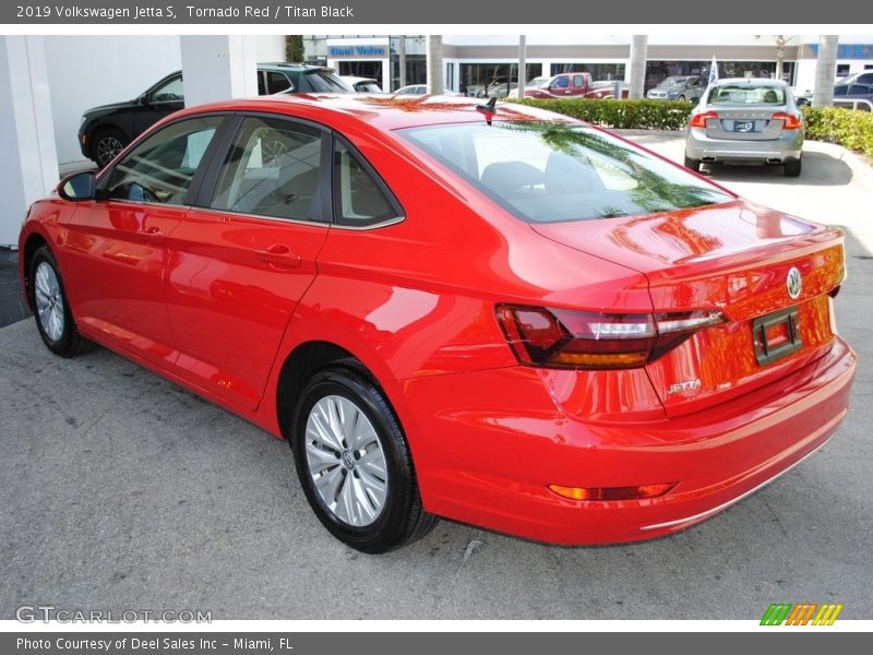 Tornado Red / Titan Black 2019 Volkswagen Jetta S