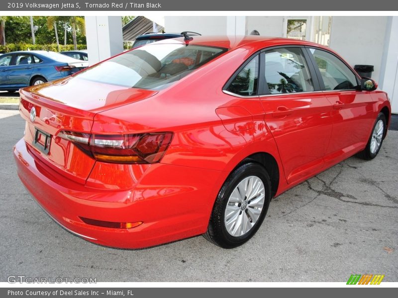 Tornado Red / Titan Black 2019 Volkswagen Jetta S