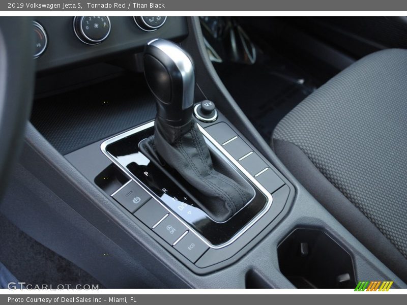 Tornado Red / Titan Black 2019 Volkswagen Jetta S
