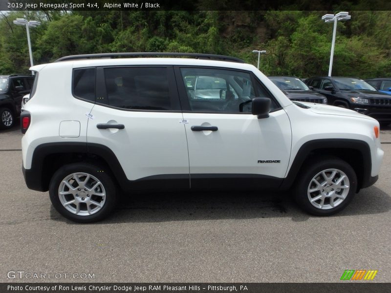 Alpine White / Black 2019 Jeep Renegade Sport 4x4