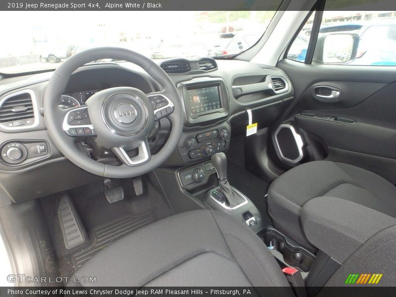 Alpine White / Black 2019 Jeep Renegade Sport 4x4