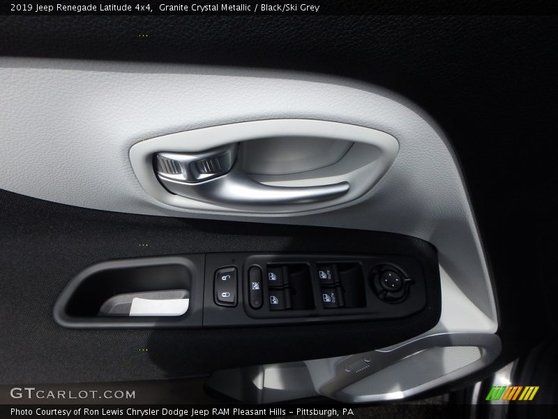 Granite Crystal Metallic / Black/Ski Grey 2019 Jeep Renegade Latitude 4x4