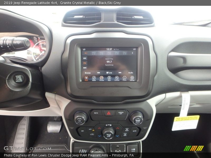 Granite Crystal Metallic / Black/Ski Grey 2019 Jeep Renegade Latitude 4x4