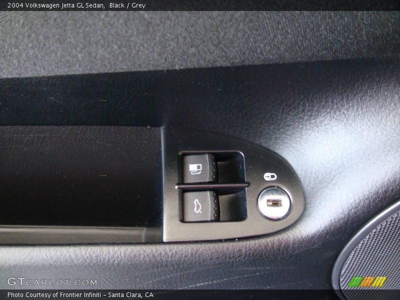 Black / Grey 2004 Volkswagen Jetta GL Sedan