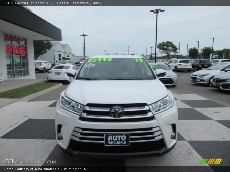 Blizzard Pearl White / Black 2019 Toyota Highlander XLE