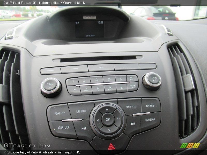 Lightning Blue / Charcoal Black 2017 Ford Escape SE