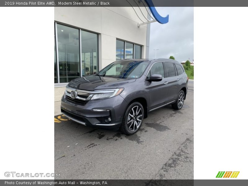 Modern Steel Metallic / Black 2019 Honda Pilot Elite AWD