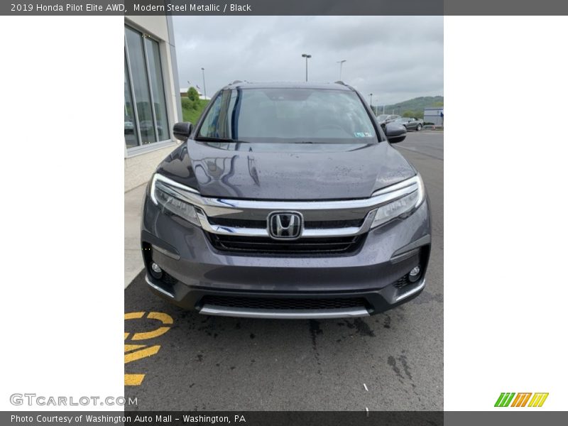 Modern Steel Metallic / Black 2019 Honda Pilot Elite AWD