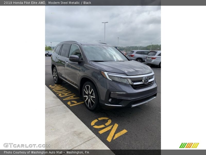 Modern Steel Metallic / Black 2019 Honda Pilot Elite AWD