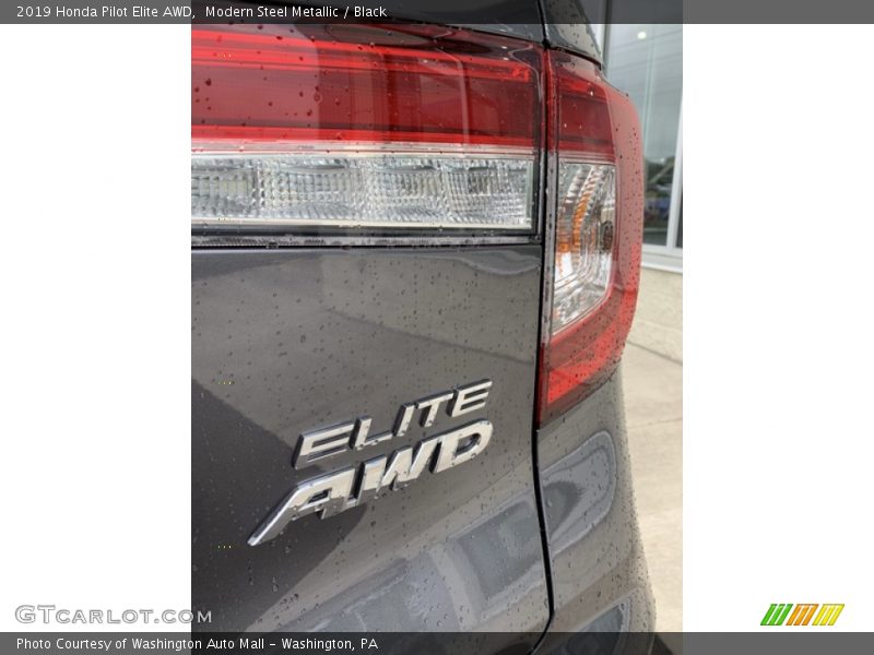 Modern Steel Metallic / Black 2019 Honda Pilot Elite AWD