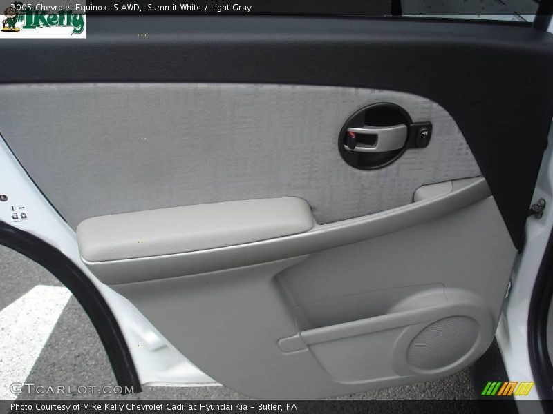 Summit White / Light Gray 2005 Chevrolet Equinox LS AWD