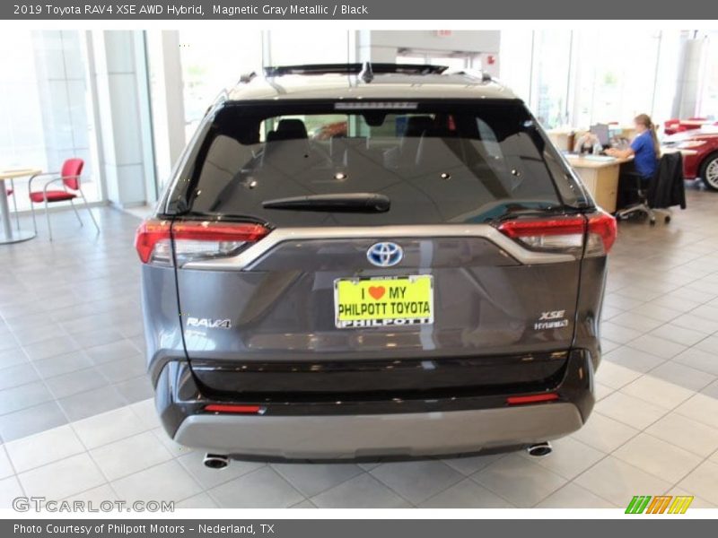 Magnetic Gray Metallic / Black 2019 Toyota RAV4 XSE AWD Hybrid