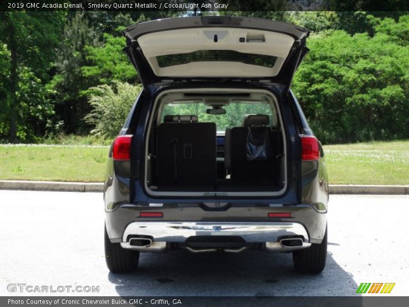 Smokey Quartz Metallic / Cocoa/Light Ash Gray 2019 GMC Acadia Denali