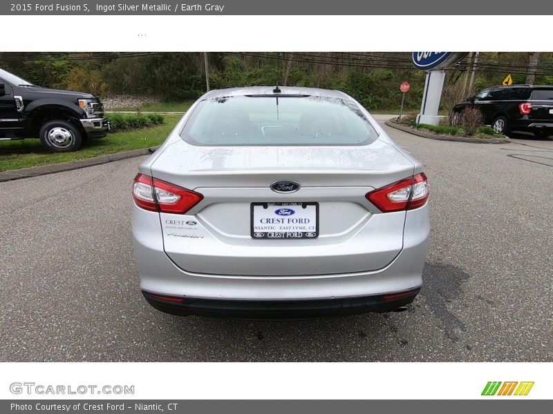 Ingot Silver Metallic / Earth Gray 2015 Ford Fusion S