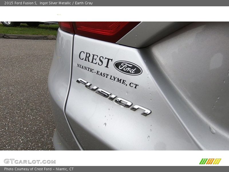Ingot Silver Metallic / Earth Gray 2015 Ford Fusion S