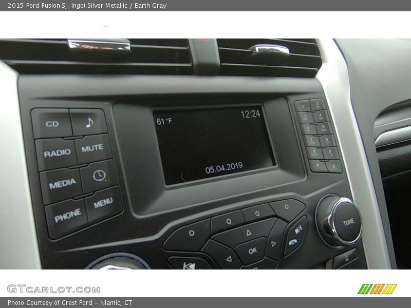 Ingot Silver Metallic / Earth Gray 2015 Ford Fusion S