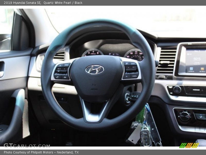 Quartz White Pearl / Black 2019 Hyundai Sonata SE