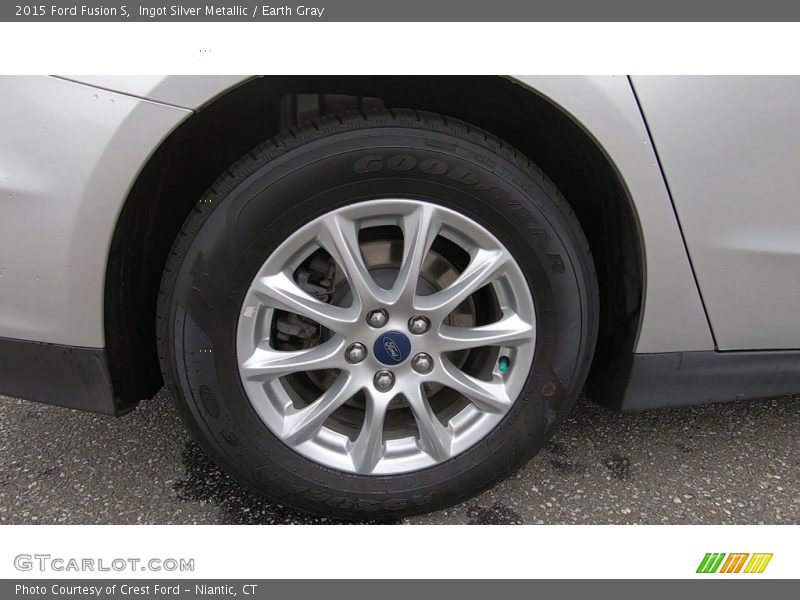 Ingot Silver Metallic / Earth Gray 2015 Ford Fusion S