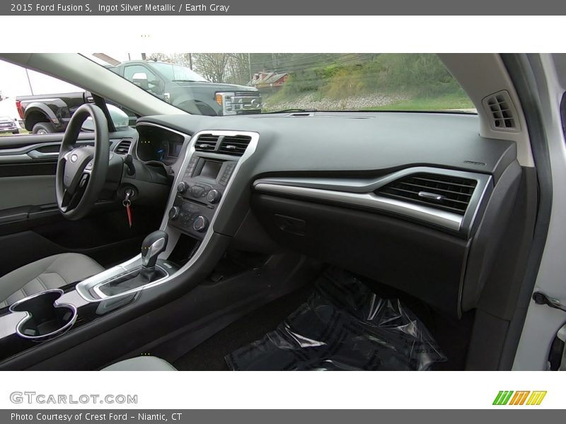 Ingot Silver Metallic / Earth Gray 2015 Ford Fusion S