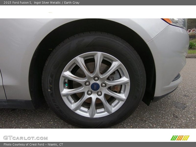 Ingot Silver Metallic / Earth Gray 2015 Ford Fusion S