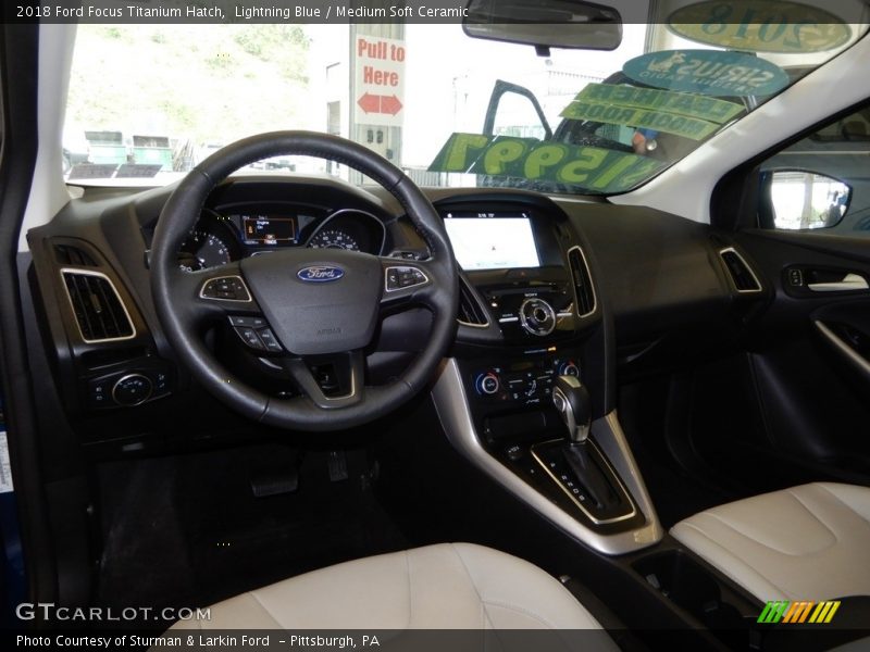 Lightning Blue / Medium Soft Ceramic 2018 Ford Focus Titanium Hatch