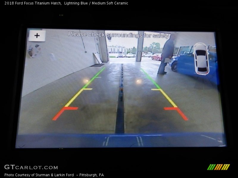 Lightning Blue / Medium Soft Ceramic 2018 Ford Focus Titanium Hatch