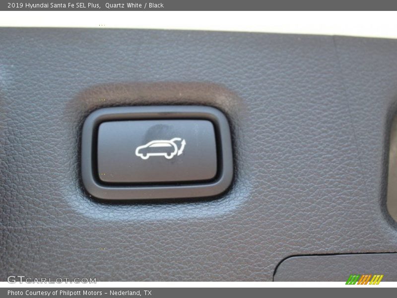 Quartz White / Black 2019 Hyundai Santa Fe SEL Plus