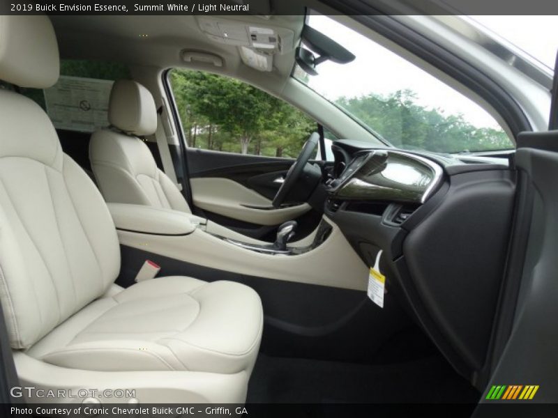 Summit White / Light Neutral 2019 Buick Envision Essence