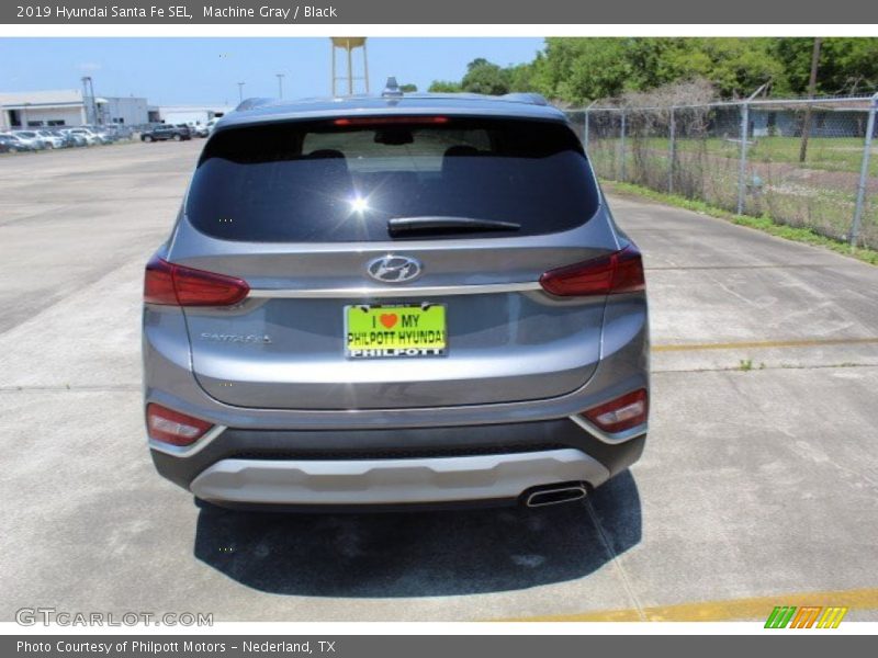 Machine Gray / Black 2019 Hyundai Santa Fe SEL