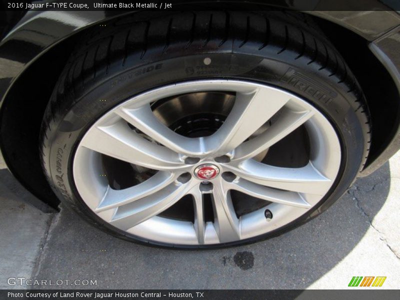 Ultimate Black Metallic / Jet 2016 Jaguar F-TYPE Coupe