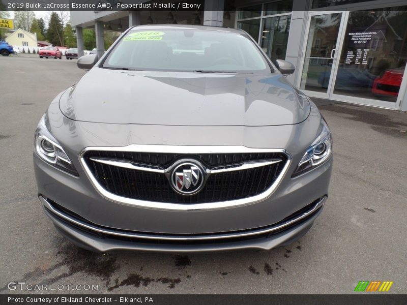 Pepperdust Metallic / Ebony 2019 Buick LaCrosse Essence AWD