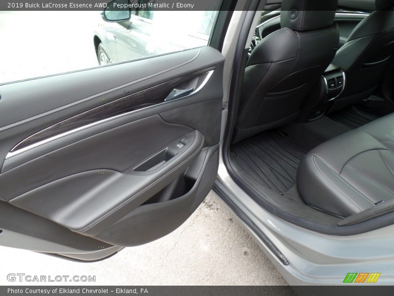 Pepperdust Metallic / Ebony 2019 Buick LaCrosse Essence AWD