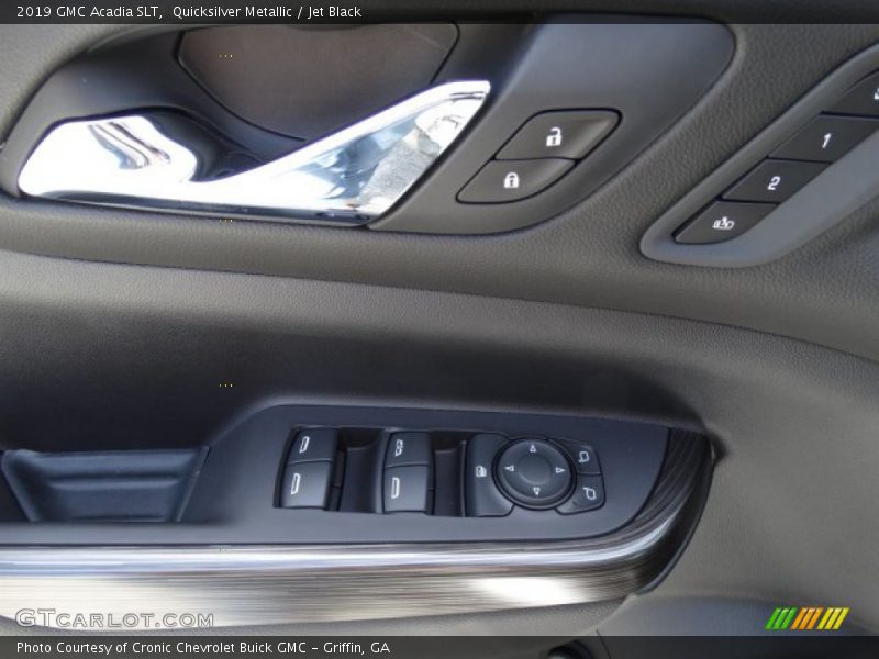 Quicksilver Metallic / Jet Black 2019 GMC Acadia SLT