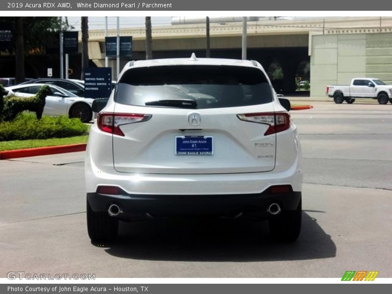 White Diamond Pearl / Parchment 2019 Acura RDX AWD