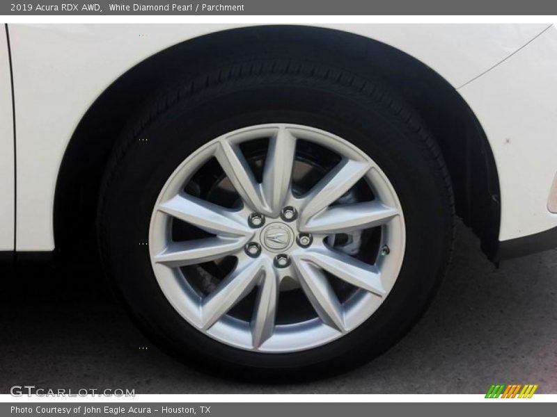 White Diamond Pearl / Parchment 2019 Acura RDX AWD