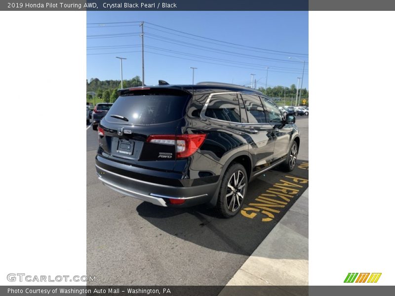 Crystal Black Pearl / Black 2019 Honda Pilot Touring AWD