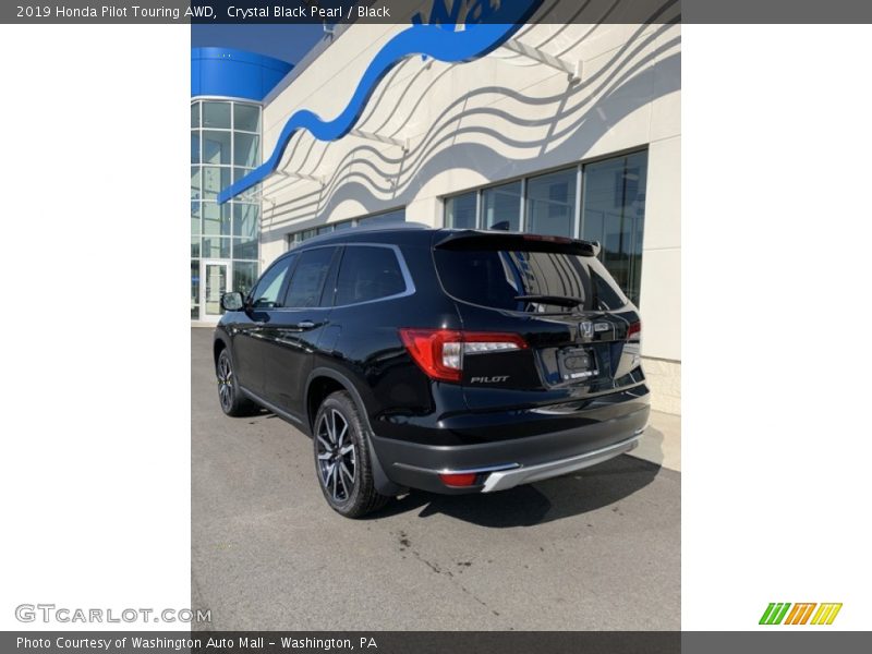 Crystal Black Pearl / Black 2019 Honda Pilot Touring AWD