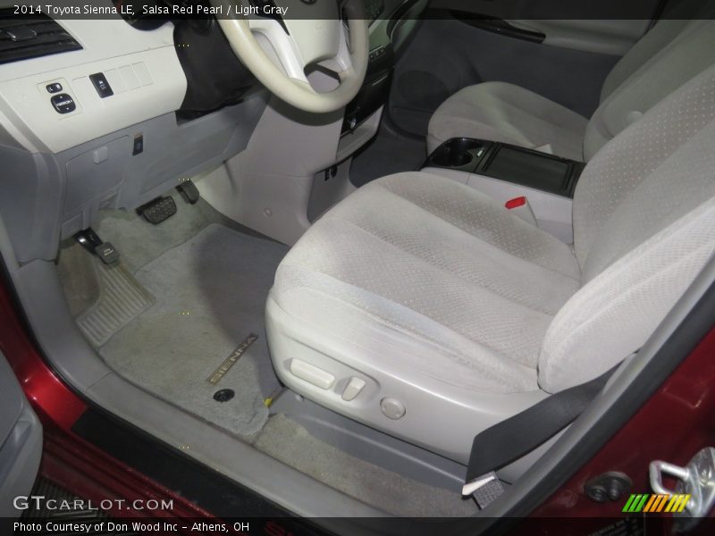 Salsa Red Pearl / Light Gray 2014 Toyota Sienna LE