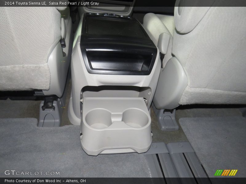 Salsa Red Pearl / Light Gray 2014 Toyota Sienna LE