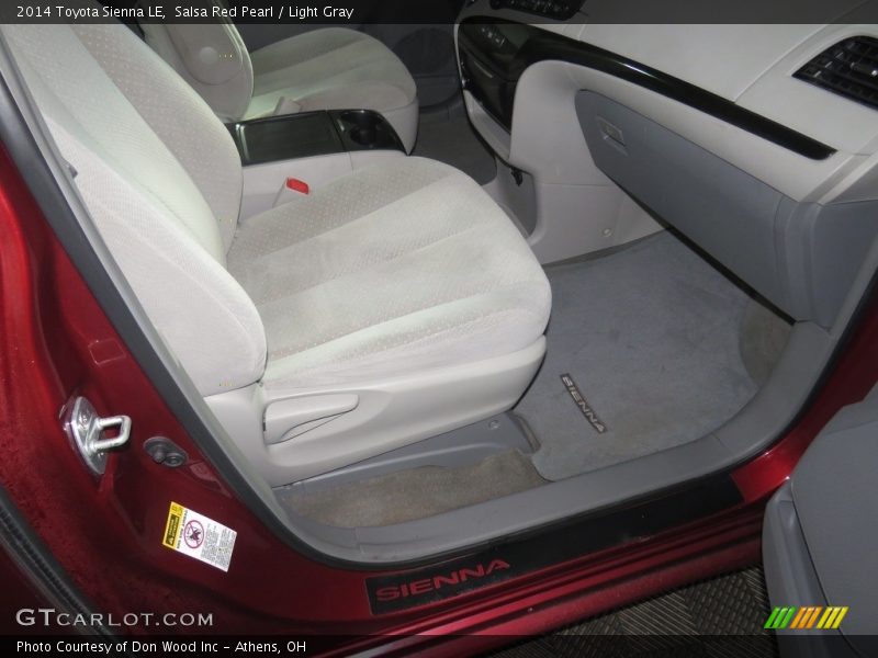 Salsa Red Pearl / Light Gray 2014 Toyota Sienna LE