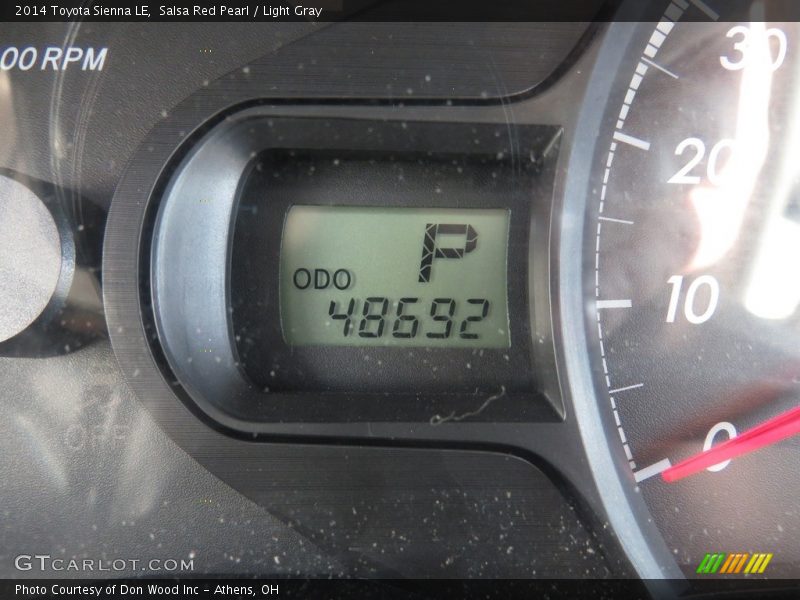 Salsa Red Pearl / Light Gray 2014 Toyota Sienna LE