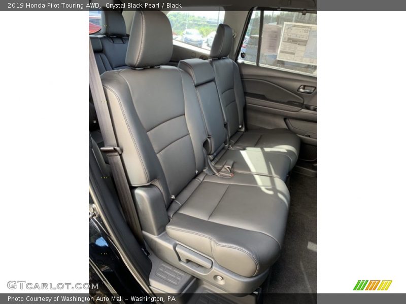 Crystal Black Pearl / Black 2019 Honda Pilot Touring AWD