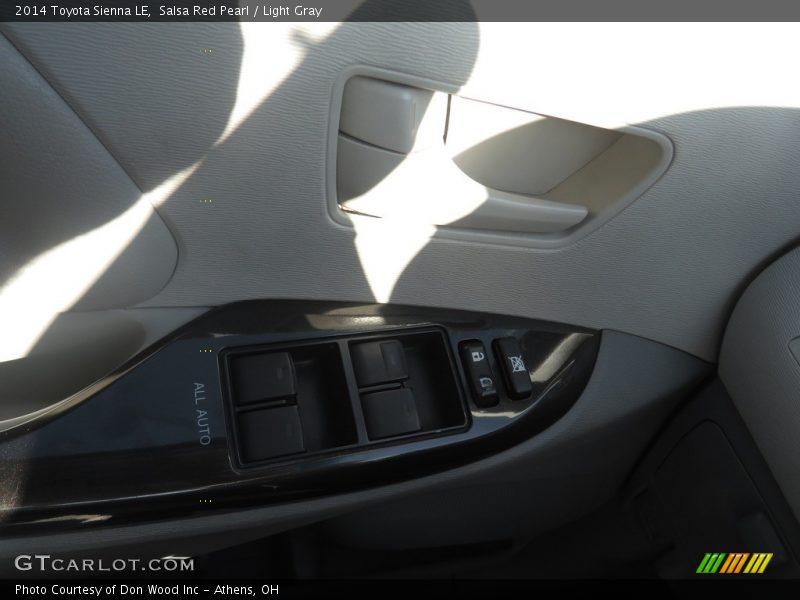 Salsa Red Pearl / Light Gray 2014 Toyota Sienna LE