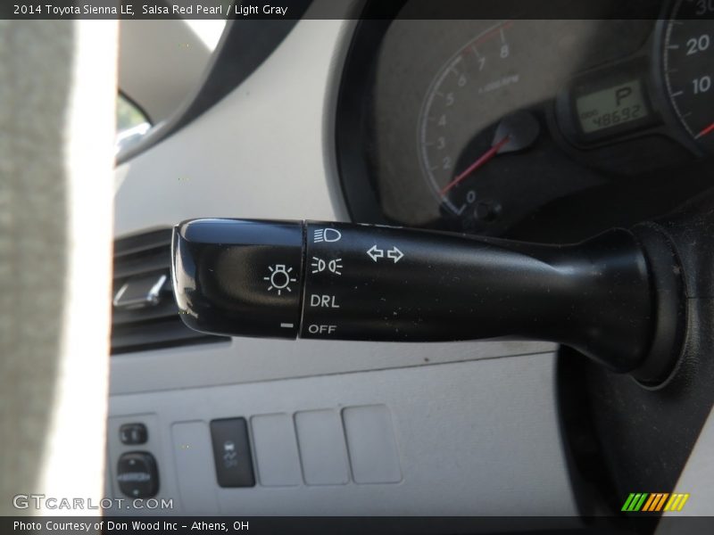 Salsa Red Pearl / Light Gray 2014 Toyota Sienna LE