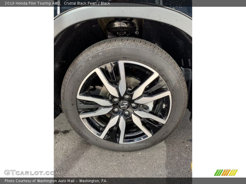 Crystal Black Pearl / Black 2019 Honda Pilot Touring AWD