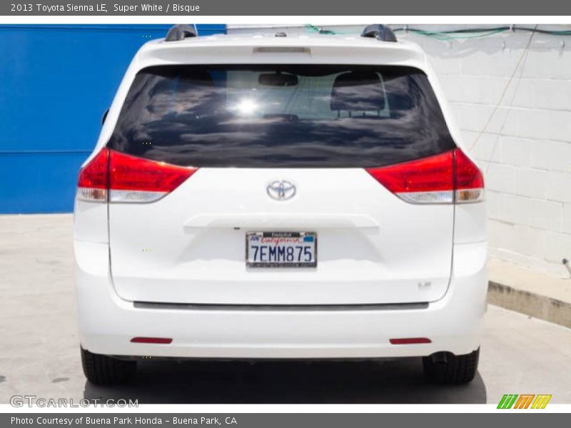 Super White / Bisque 2013 Toyota Sienna LE