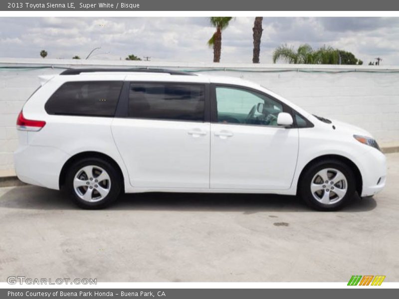 Super White / Bisque 2013 Toyota Sienna LE