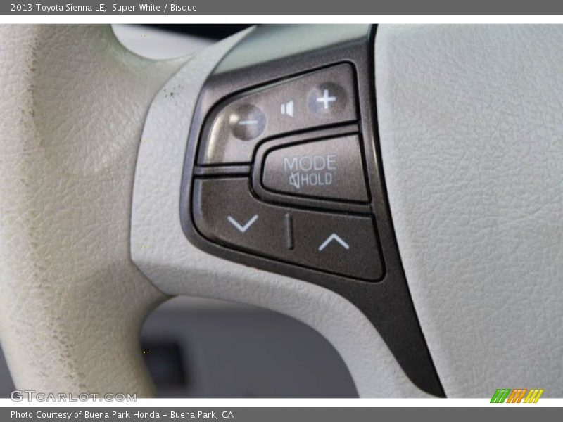 Super White / Bisque 2013 Toyota Sienna LE