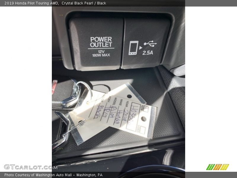 Crystal Black Pearl / Black 2019 Honda Pilot Touring AWD