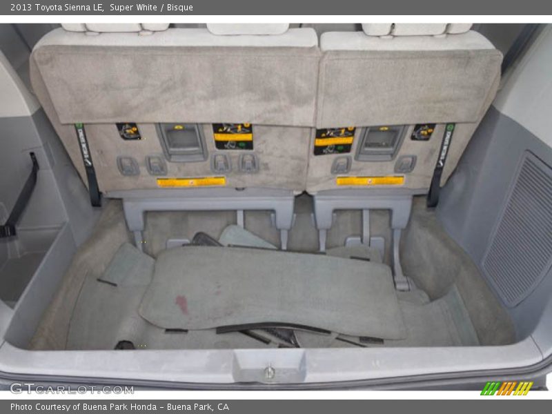 Super White / Bisque 2013 Toyota Sienna LE